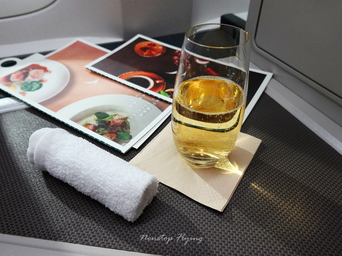2026.04.19 國泰航空 CX883 洛杉磯-香港 777-300ER 商務艙 飛行記錄 - 第24張圖 2026.04.19 國泰航空 CX883 洛杉磯-香港 777-300ER 商務艙 飛行記錄