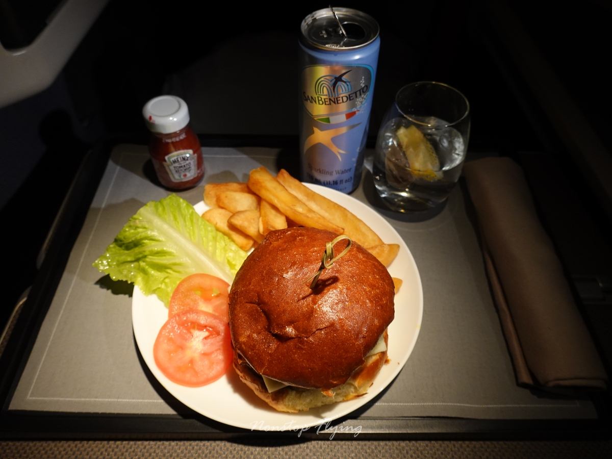 2026.04.19 國泰航空 CX883 洛杉磯-香港 777-300ER 商務艙 飛行記錄 - 第36張圖 2026.04.19 國泰航空 CX883 洛杉磯-香港 777-300ER 商務艙 飛行記錄
