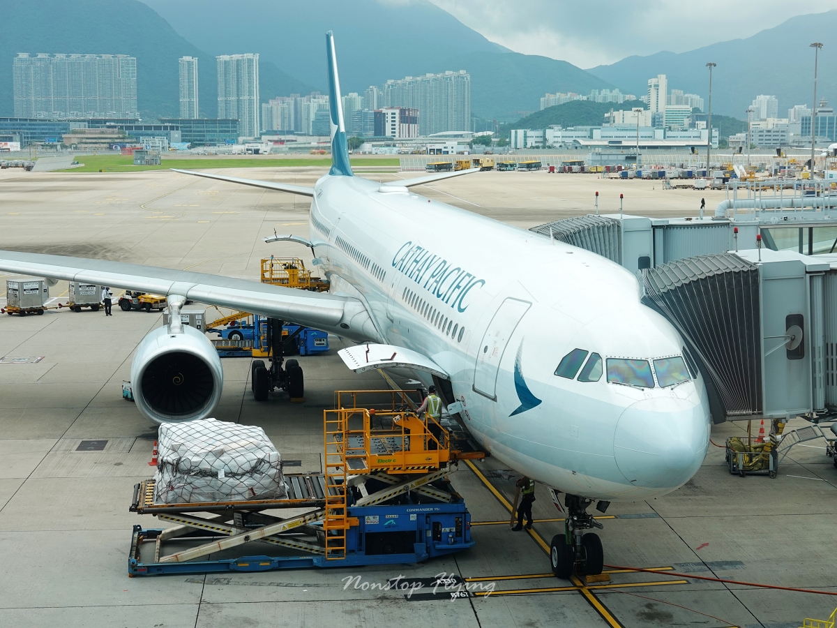 2026.04.21 國泰航空 CX400 香港-台北 A330-300 商務艙 飛行記錄