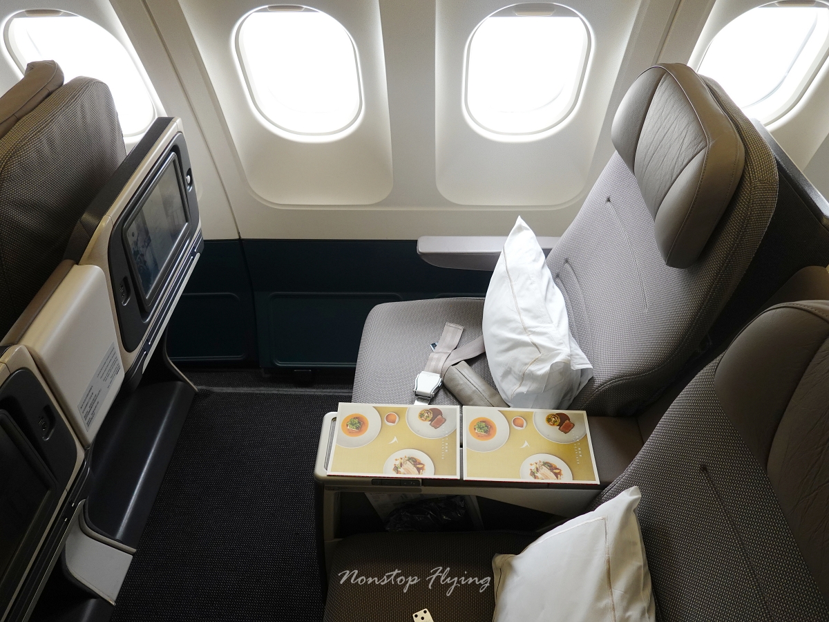 2026.04.21 國泰航空 CX400 香港-台北 A330-300 商務艙 飛行記錄