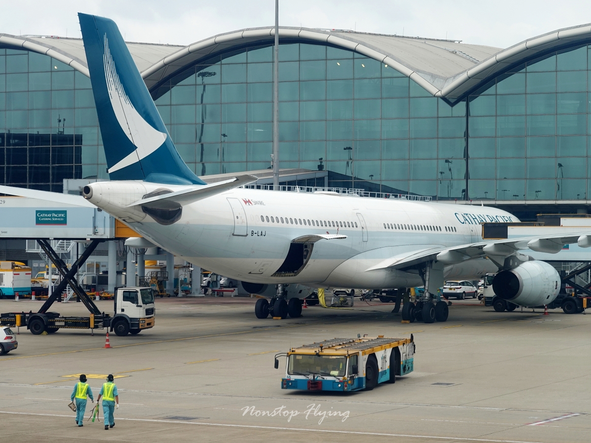 2026.04.21 國泰航空 CX400 香港-台北 A330-300 商務艙 飛行記錄