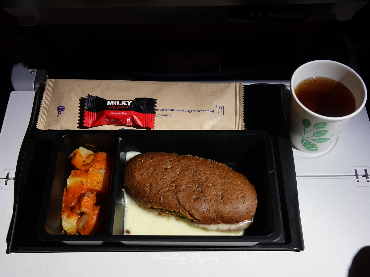 2026.04.19 LATAM南美航空 LA534 利馬-洛杉磯 787-8 飛行記錄